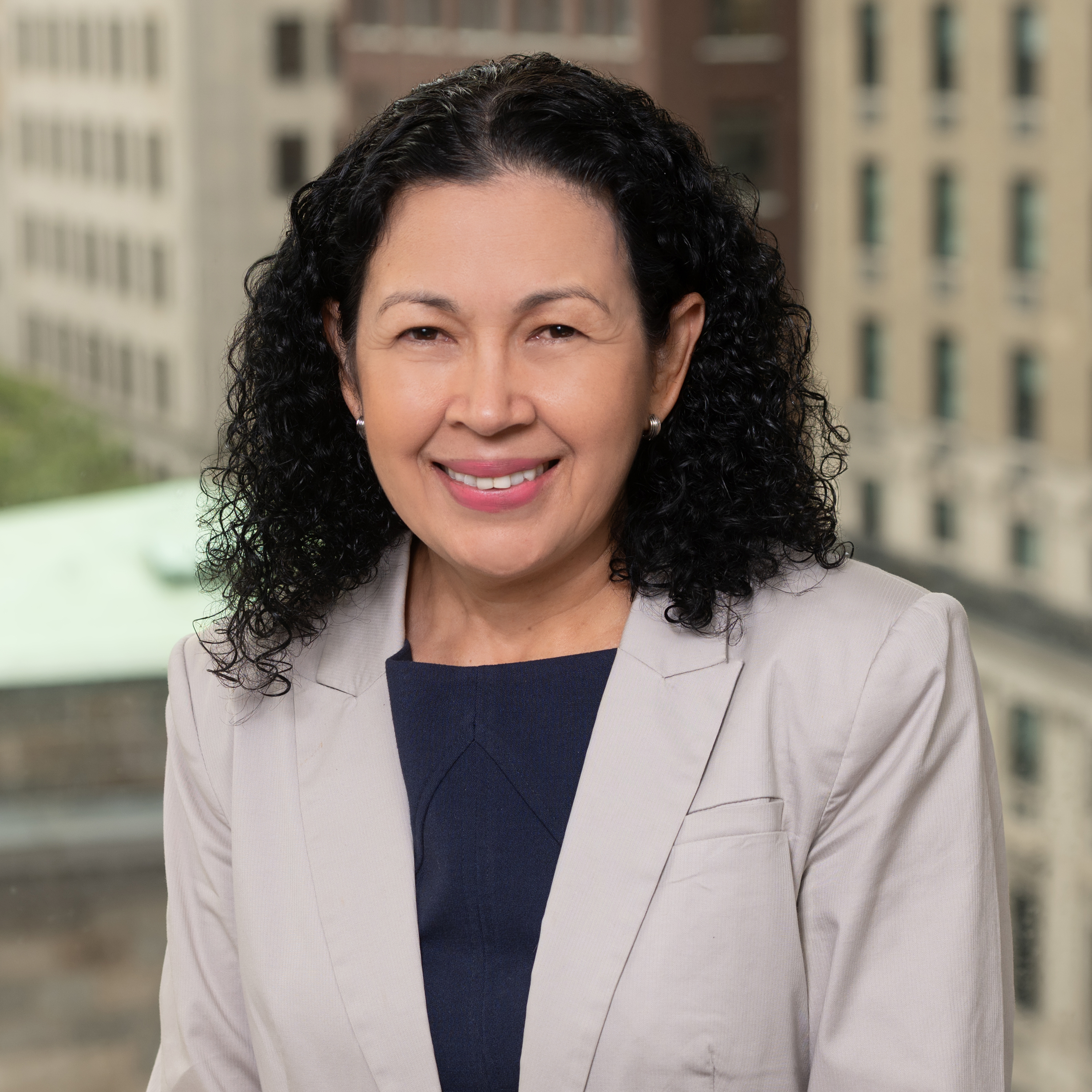 Elizabeth Palma Diaz headshot