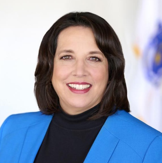 Lt Governor Kim Driscoll headshot square